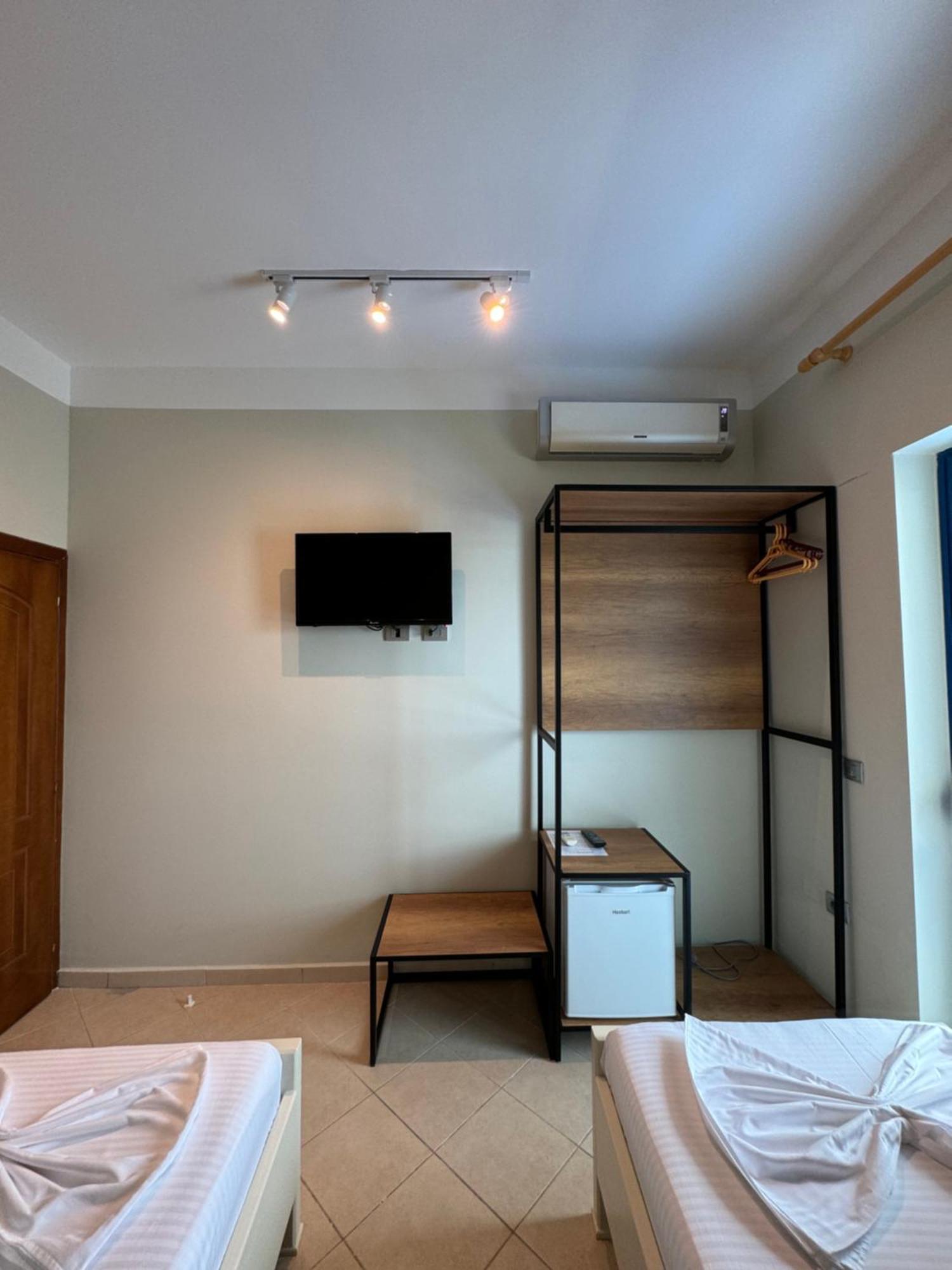 Hotel Cekodhima Radhimë Екстериор снимка