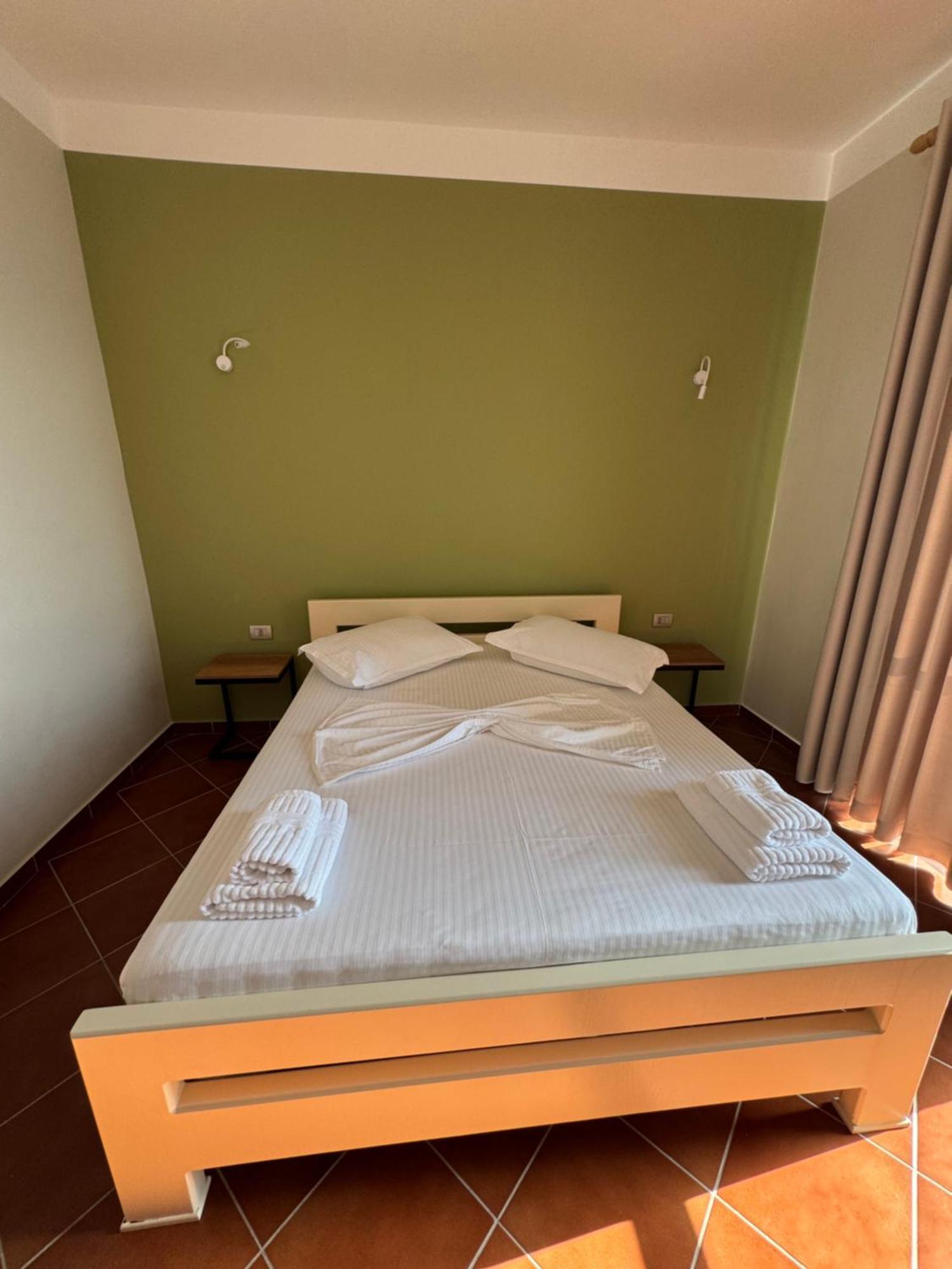Hotel Cekodhima Radhimë Екстериор снимка