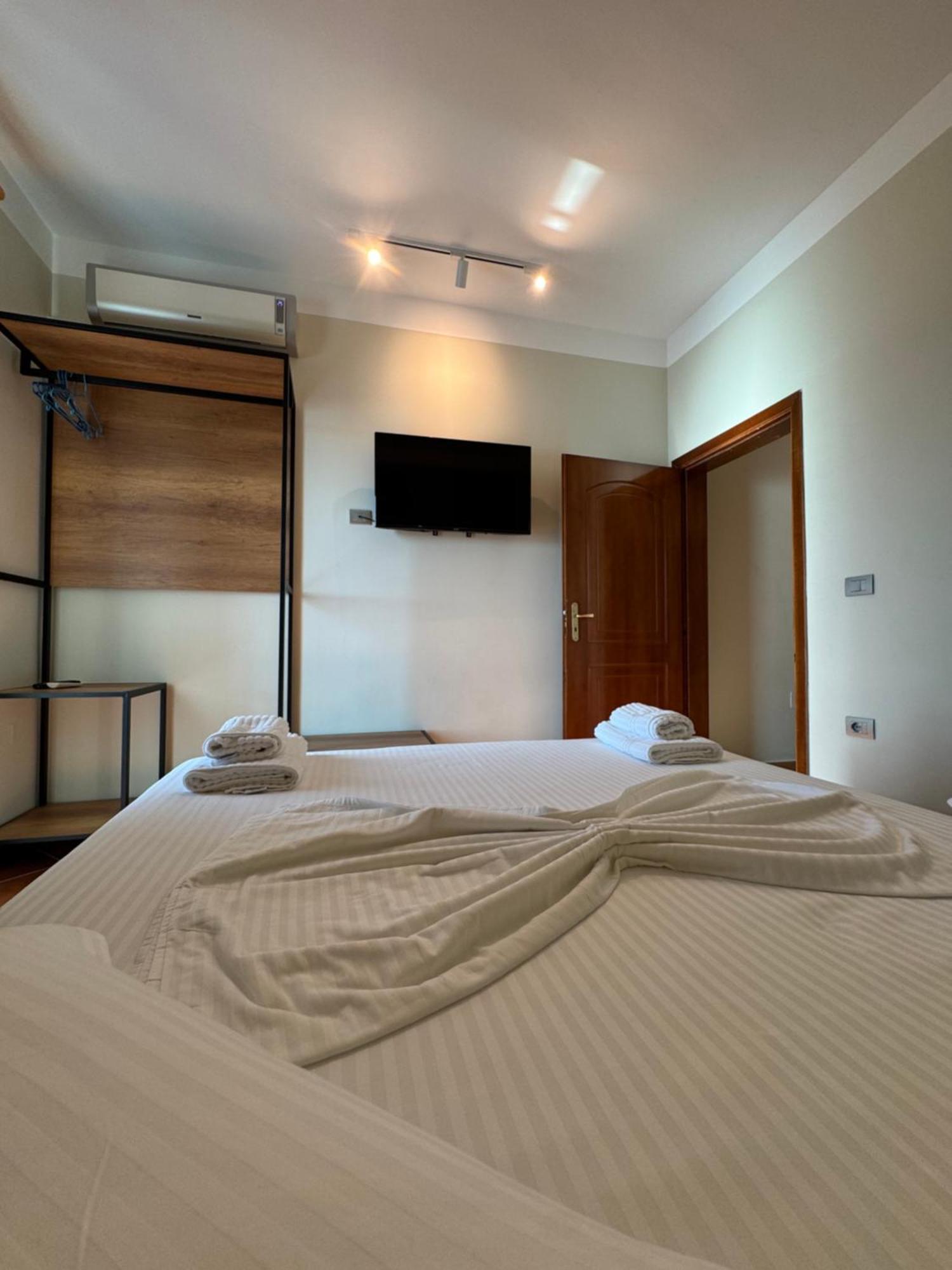 Hotel Cekodhima Radhimë Екстериор снимка